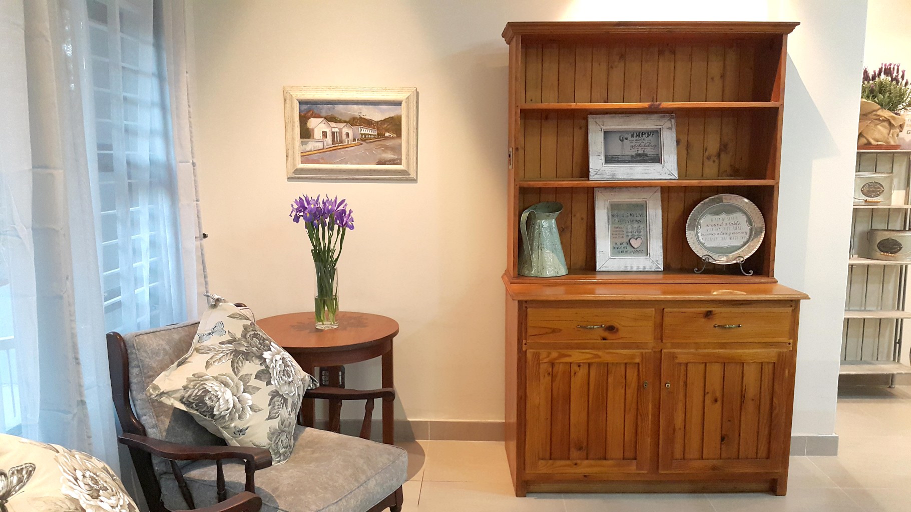 Guest House dining area